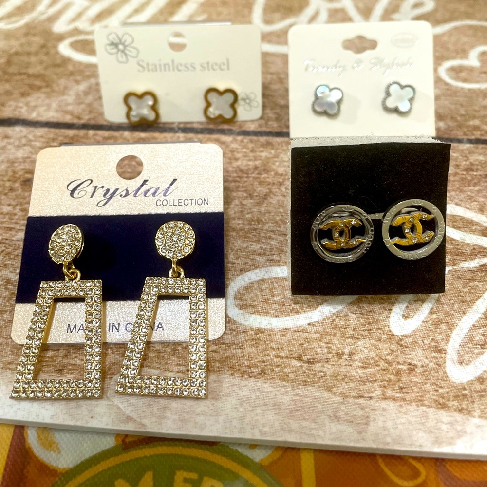 Earrings lot (4pcs)